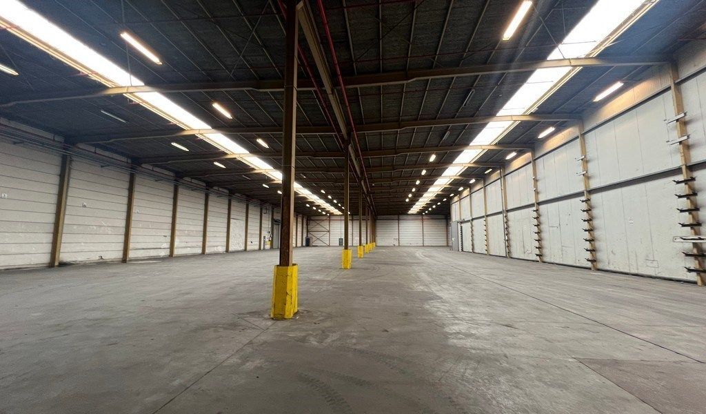 Opslagruimte met laadkade te huur in Zwijnaarde foto 3