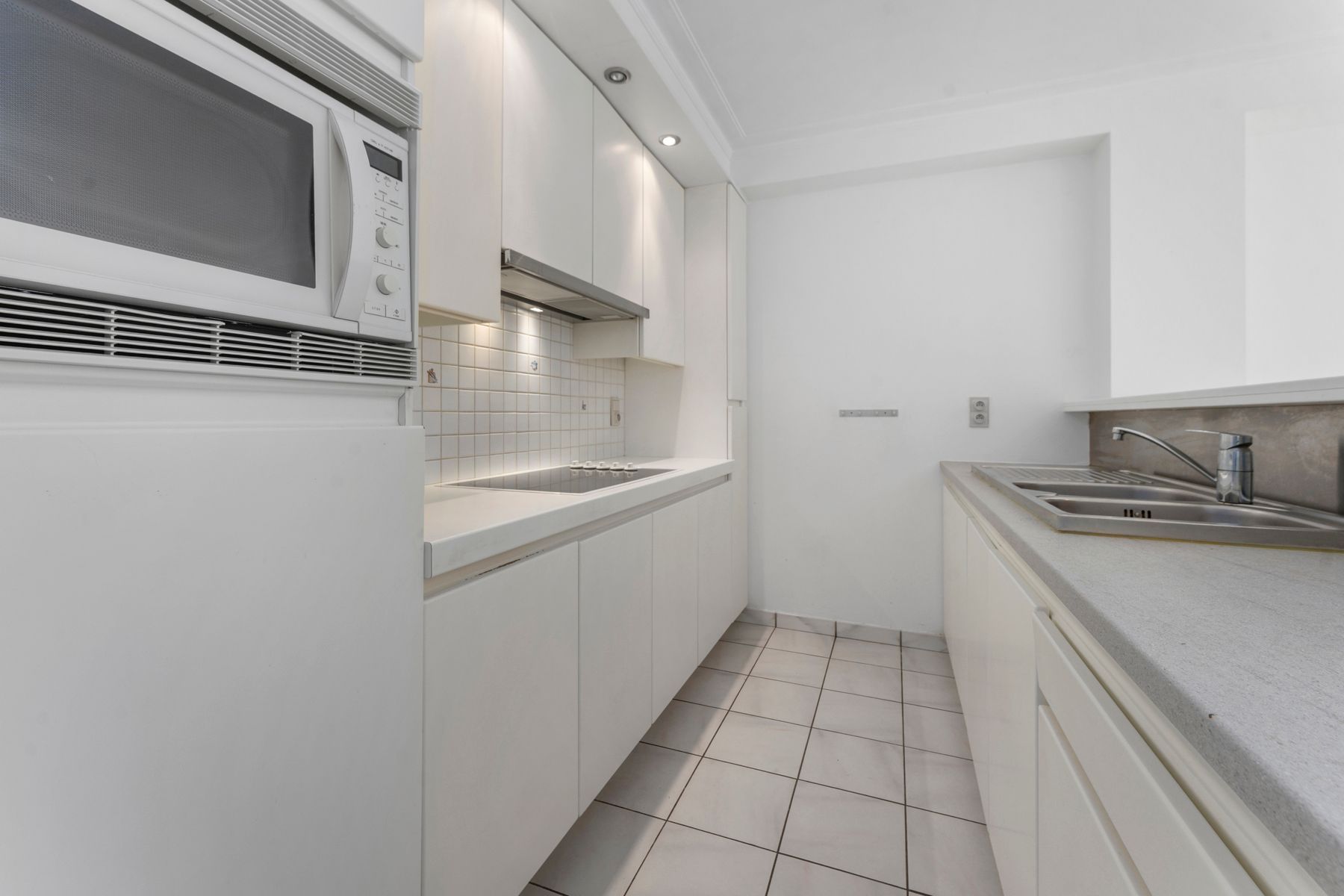 Verzorgd appartement met terrasje op enkele passen van zee foto 7