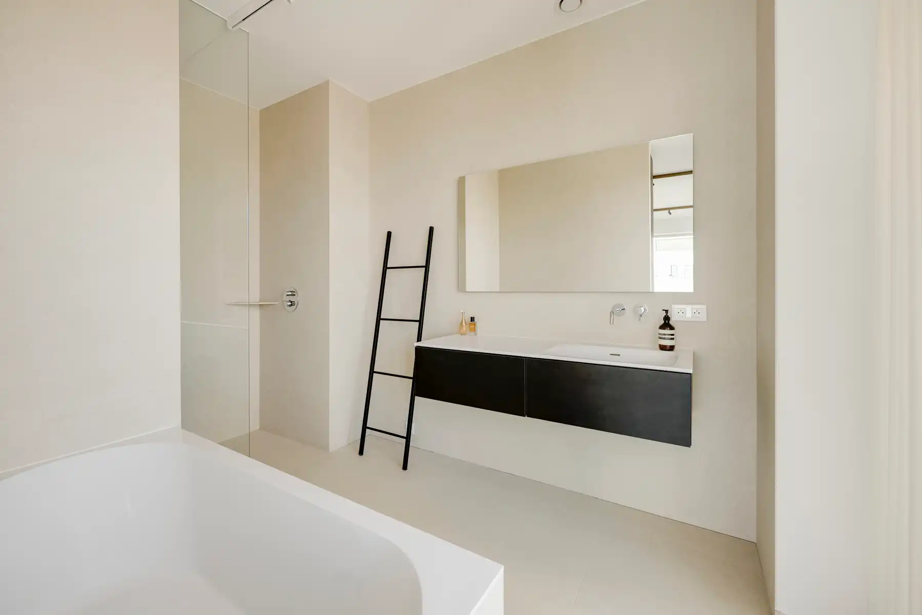 Penthouse met grote terrassen en pano zicht op ’t Eilandje foto 6