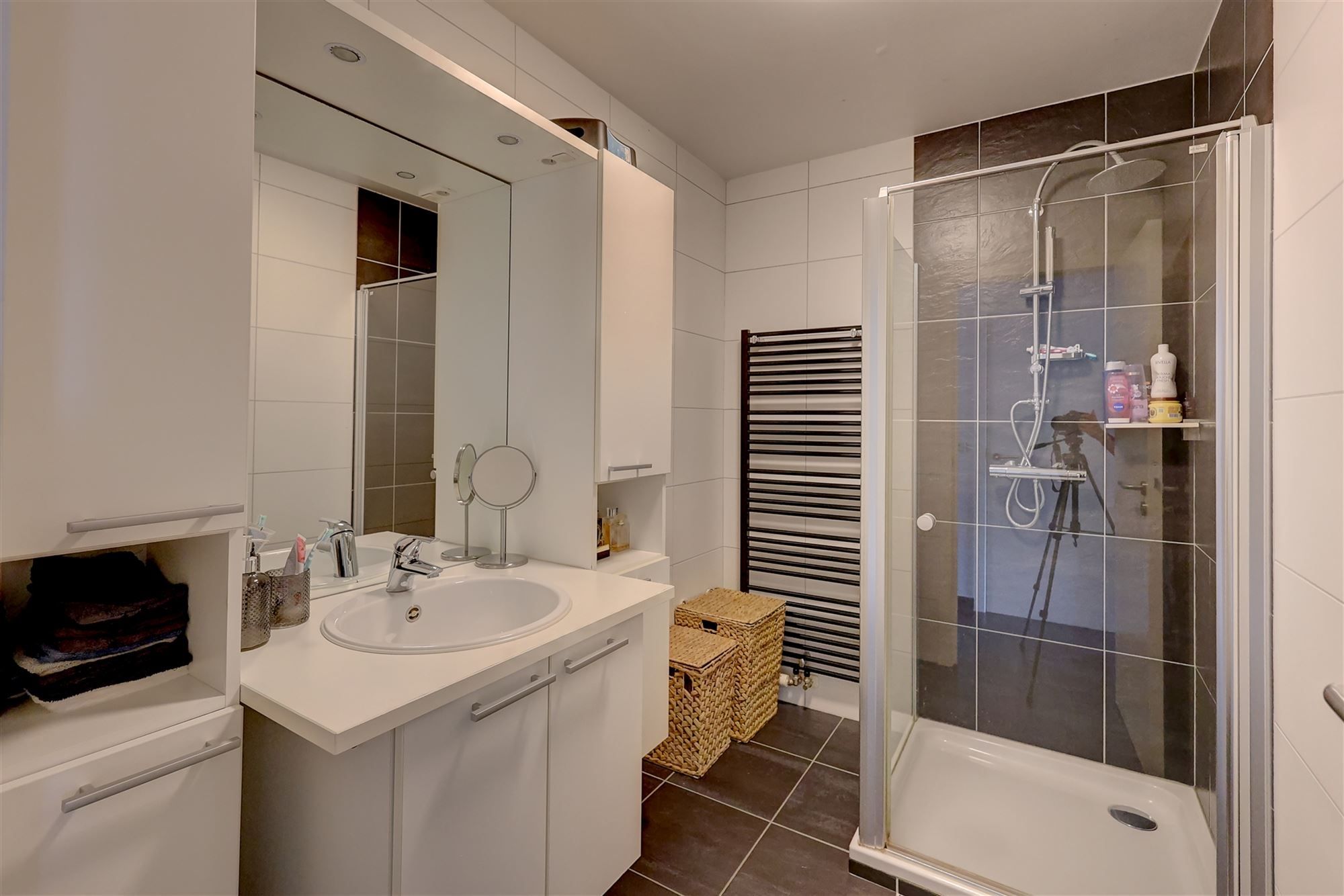 Lichtrijk appartement met twee slaapkamers foto 7