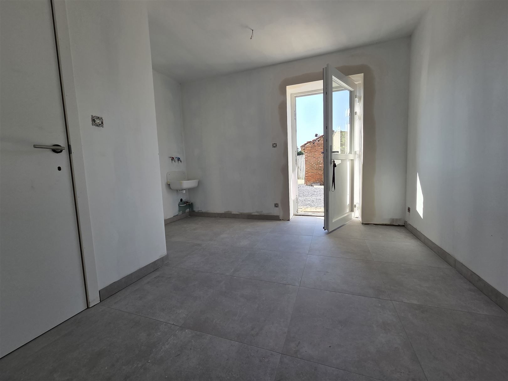 Vernieuwde woning met vele mogelijkheden!  foto 14