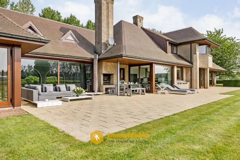 UNIEKE VILLA MET WEILAND EN PAARDENSTALLEN OP EEN TOPLOCATIE TE KOOP IN MENDONK (GENT) foto 38