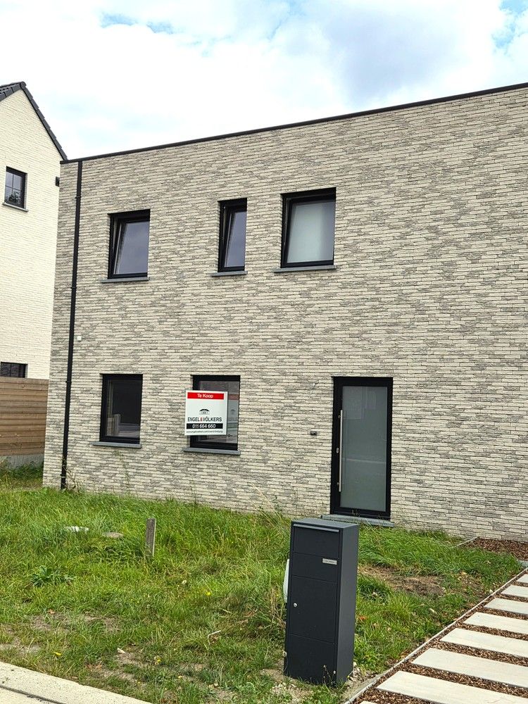 Ruime energieneutrale woning nabij centrum Leopoldsburg foto 2