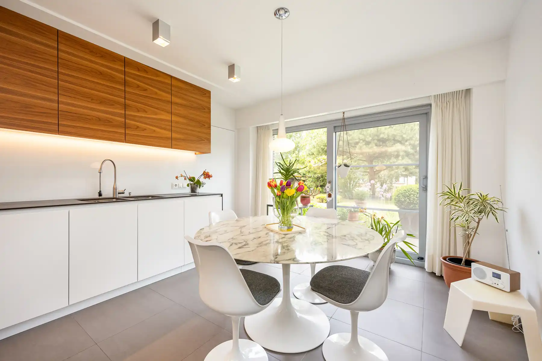 Degelijke en energiezuinige villa  op ca. 1000 m2 foto 10