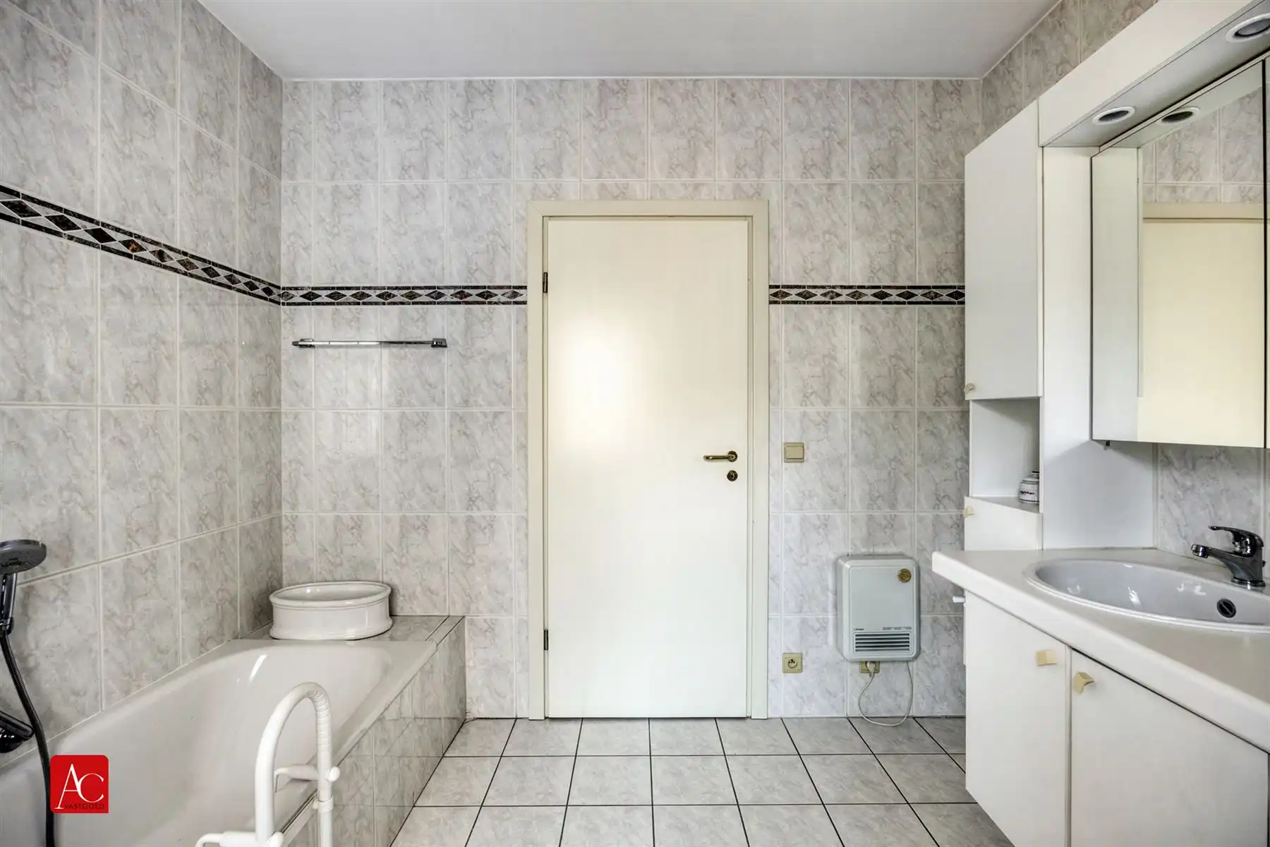 Appartement 3de verdieping met terras en 2 slaapkamers foto 14