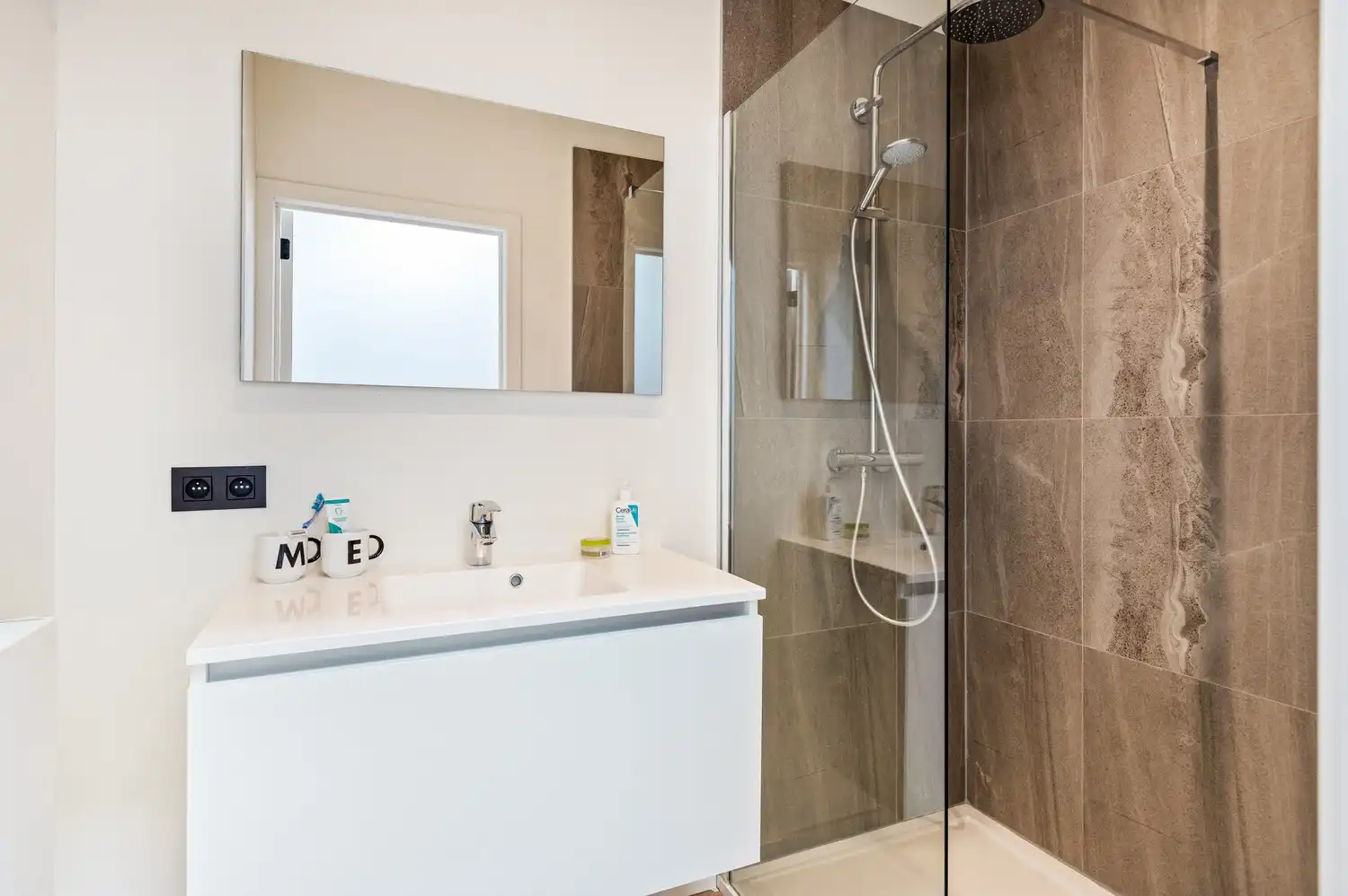Stijlvol gerenoveerde woning met 3 slaapkamers op toplocatie nabij centrum Lier foto 11