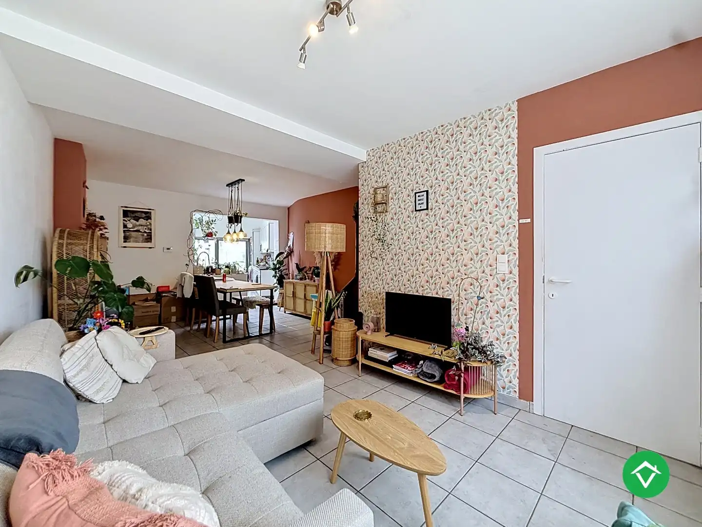 Woning met twee slaapkamers en tuin te Eernegem foto 4