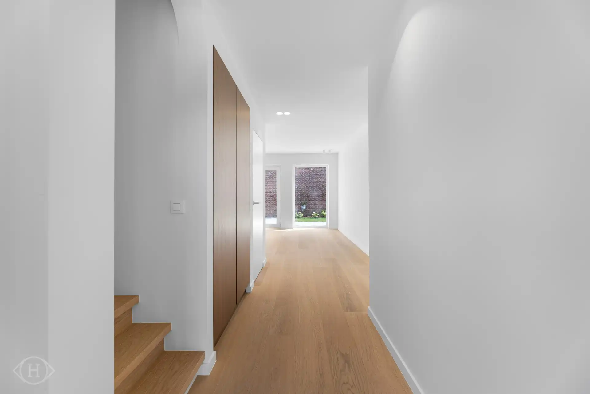 Gerenoveerde villa in gegeerde wijk Ter Elst foto 3