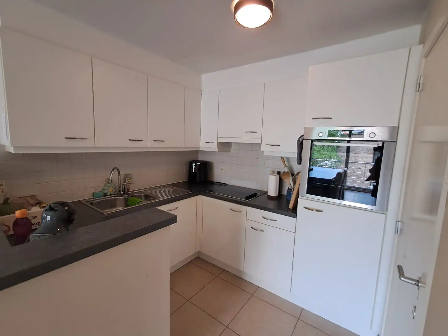 Ruim appartement (98m²), zeer centraal gelegen! foto 6