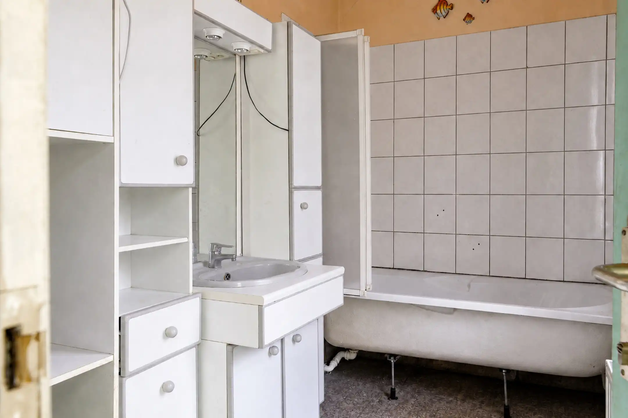 Te renoveren gesloten bebouwing met garage, ruime tuin en groenzicht in Oppuurs foto 18