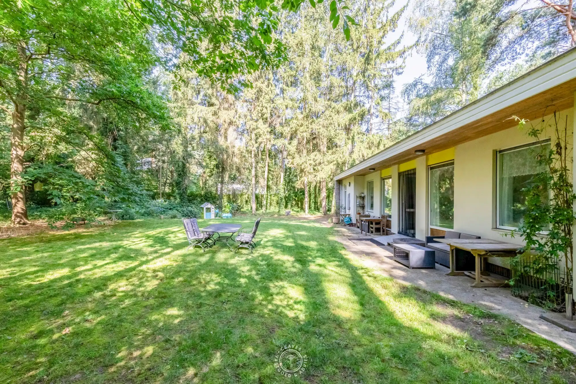 Potentiële parel om betoverend te wonen foto 3