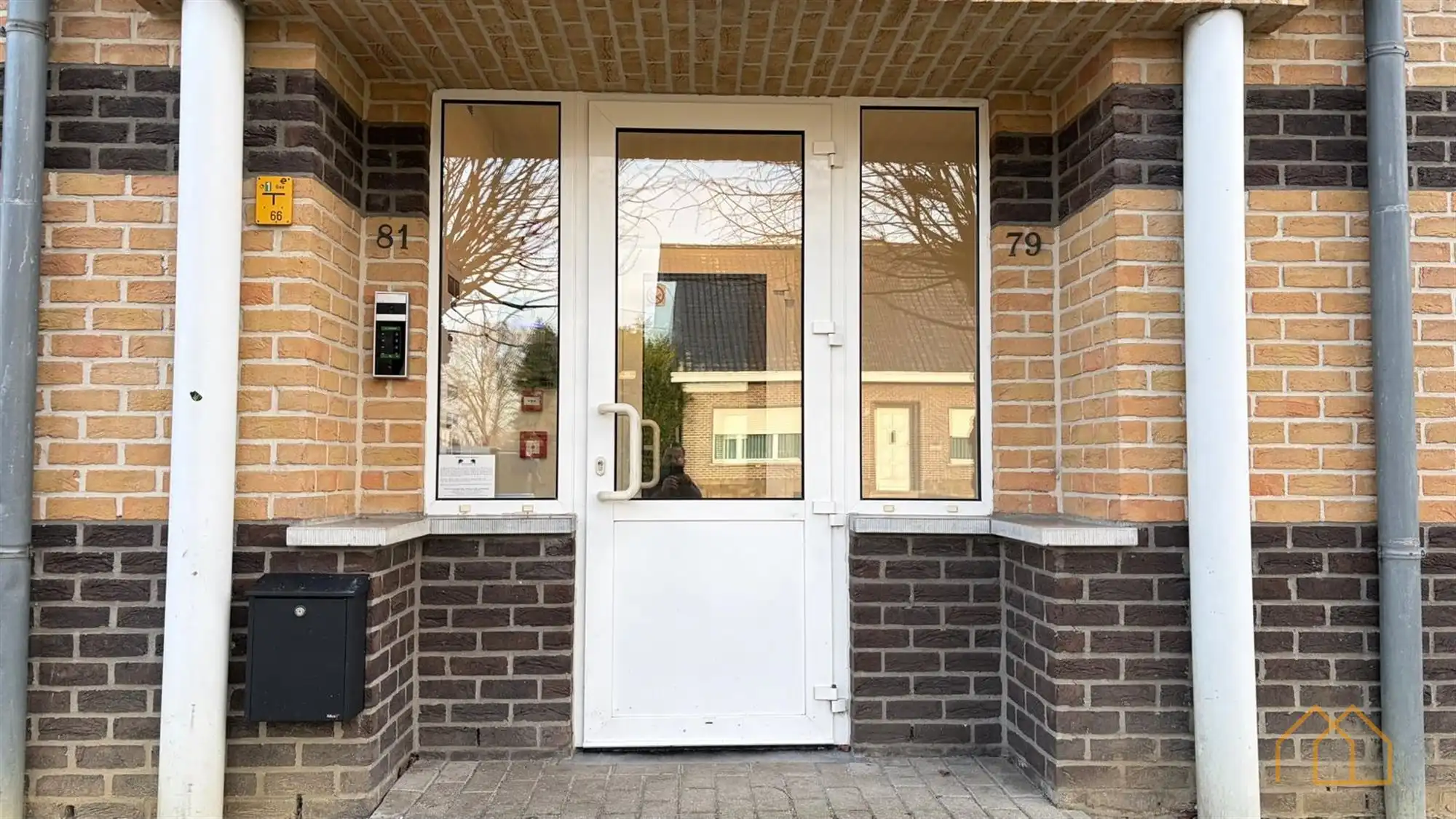 Ruime studentenflat met eigen douche en keuken foto 15