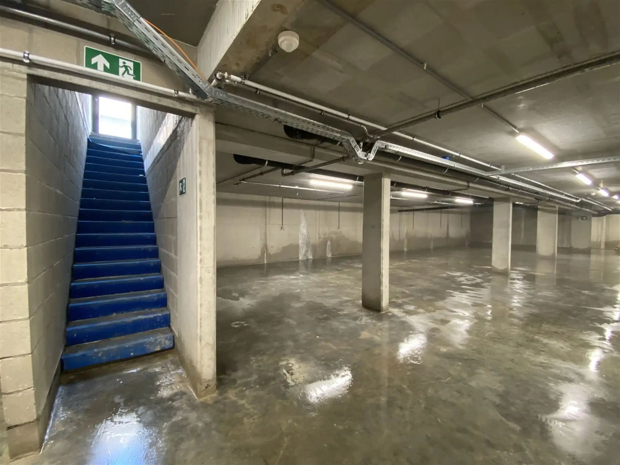 Autostaanplaats met autolift in nieuwbouwresidentie foto 4