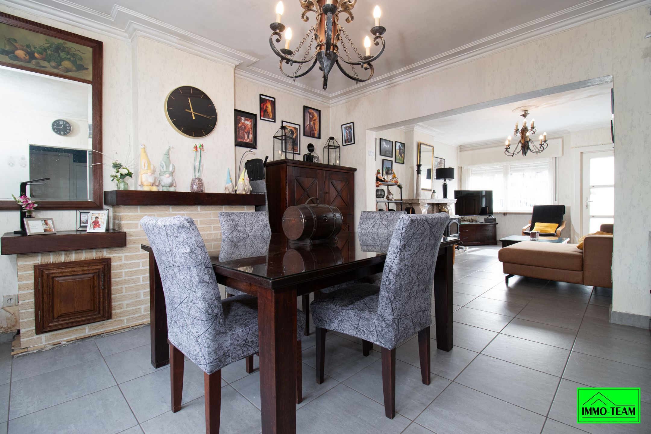Gezinswoning nabij centrum met 2 slaapkamers foto 3