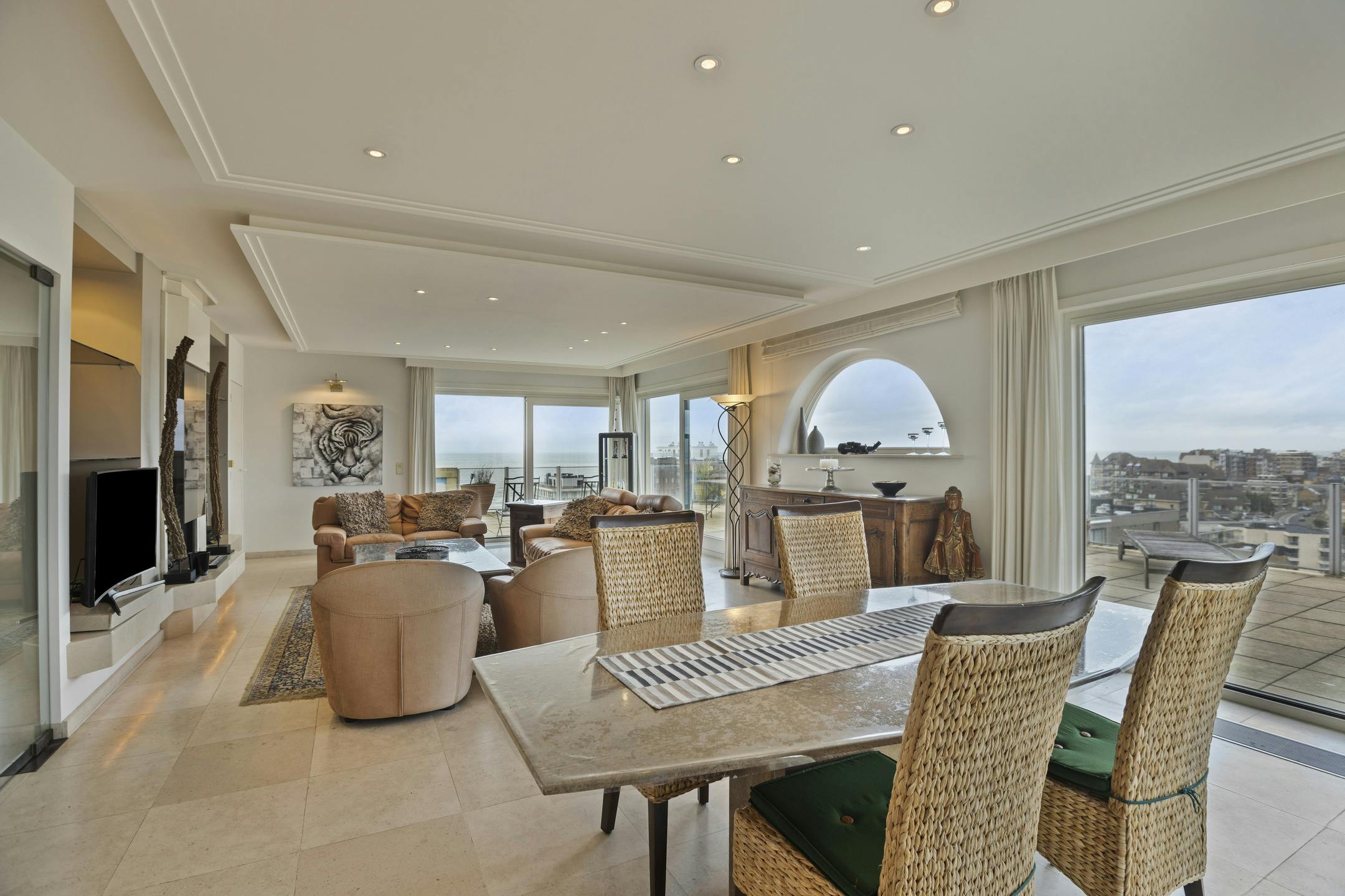 Twee penthouses met ruime terrassen en garage in De Panne foto 4