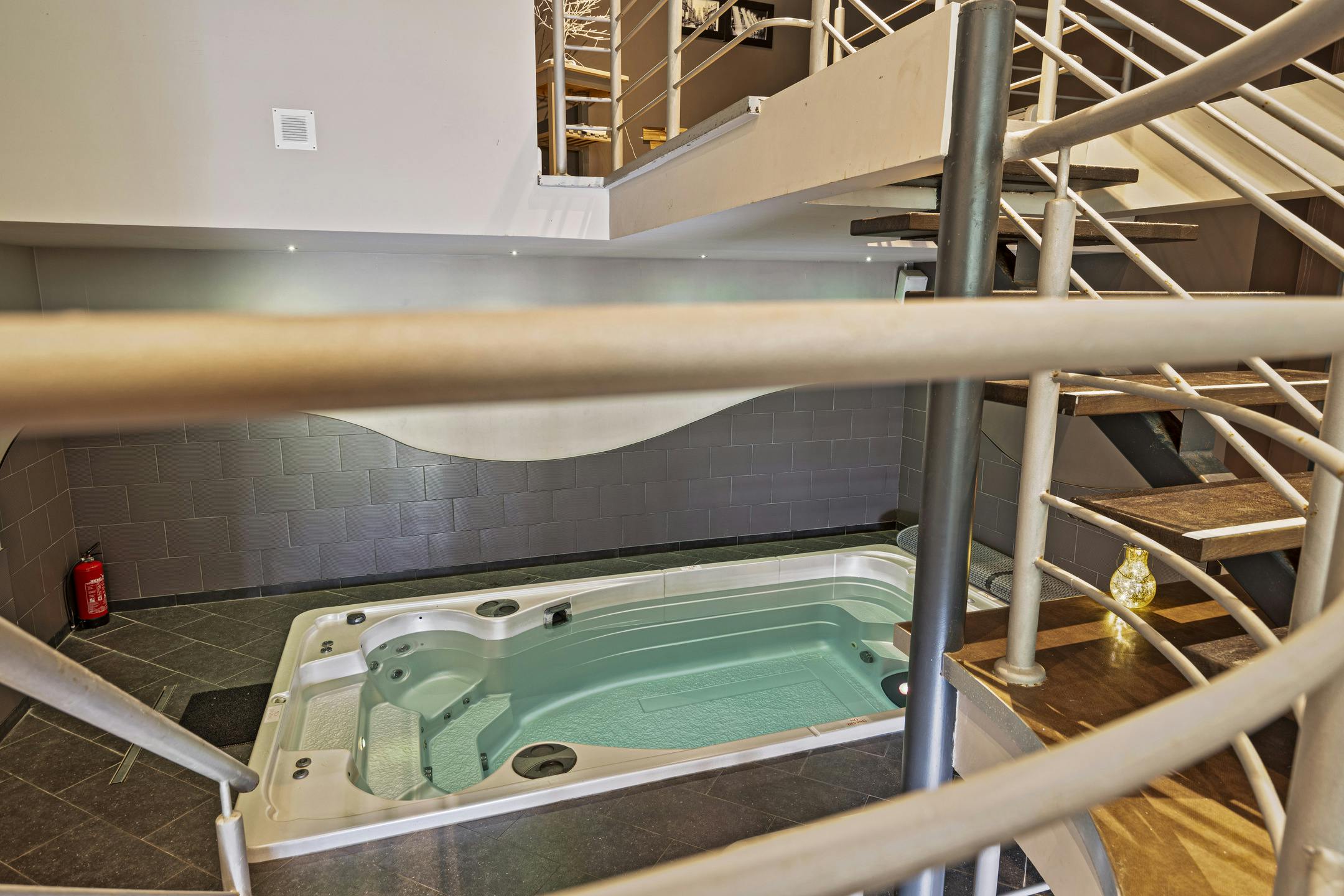 Over te nemen wellnesscentrum met 3 slaapkamer appartement foto 8