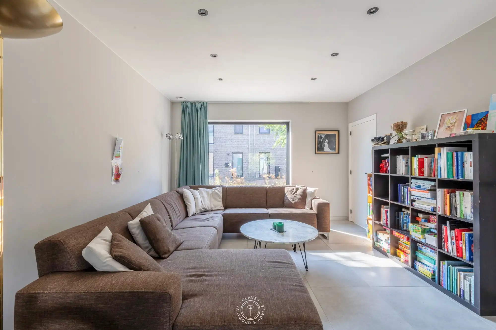 Praktische nieuwbouw woning met tuin en garage foto 3