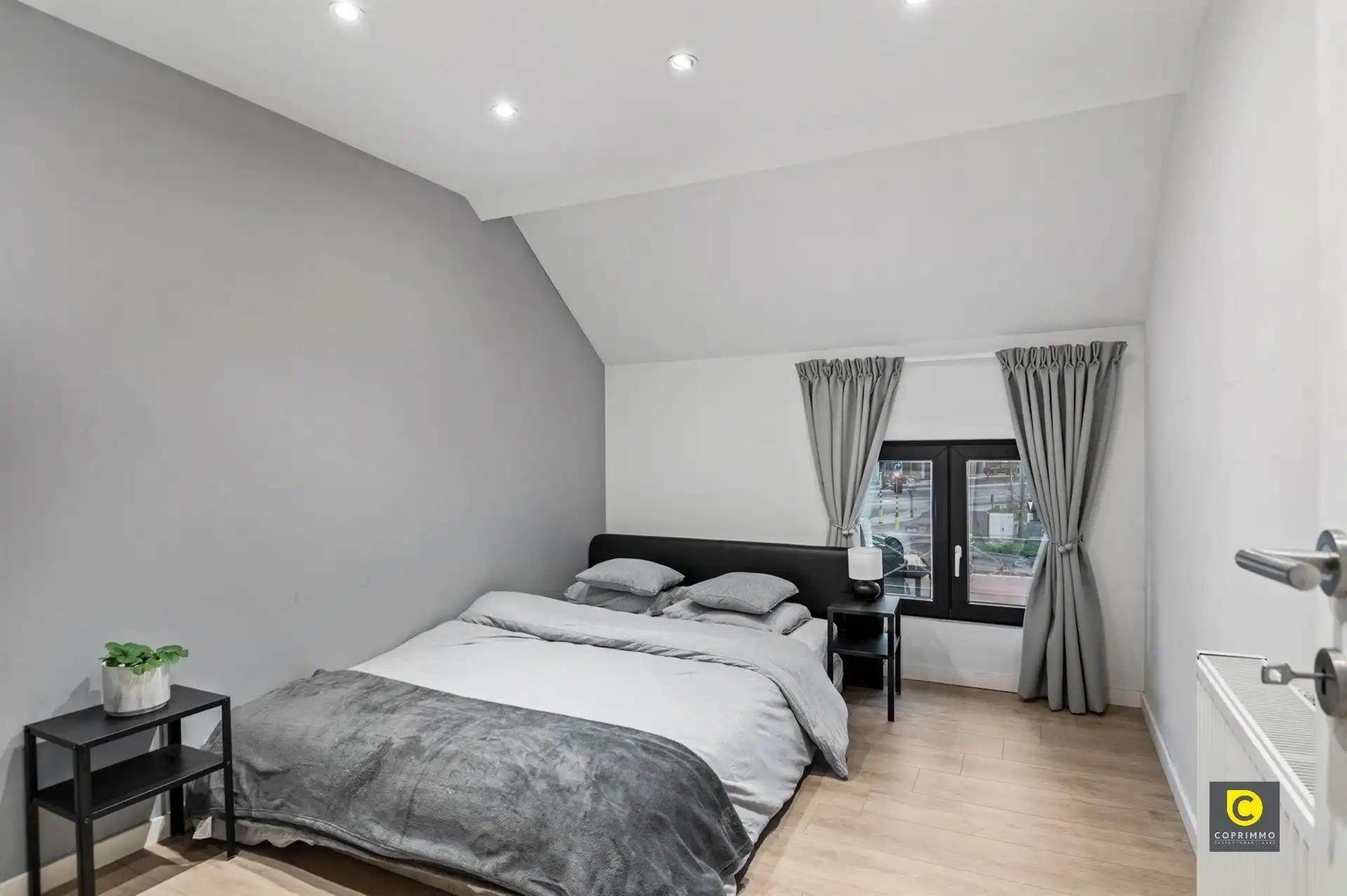 Instapklare woning met 2 à 3 slpks en stadstuin! foto 7