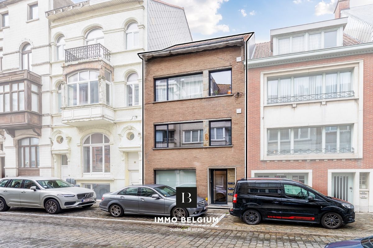 Gerenoveerd appartement met 2 kamers en ruim terras in de Belle Epoquewijk foto 8