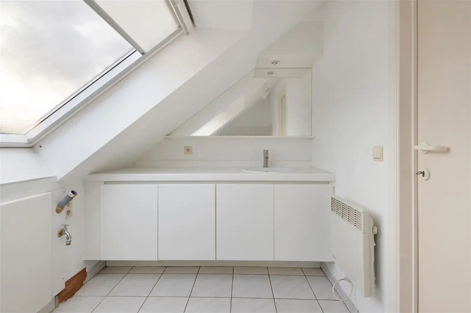 Lichtijke penthouse met terras en garagebox foto 10