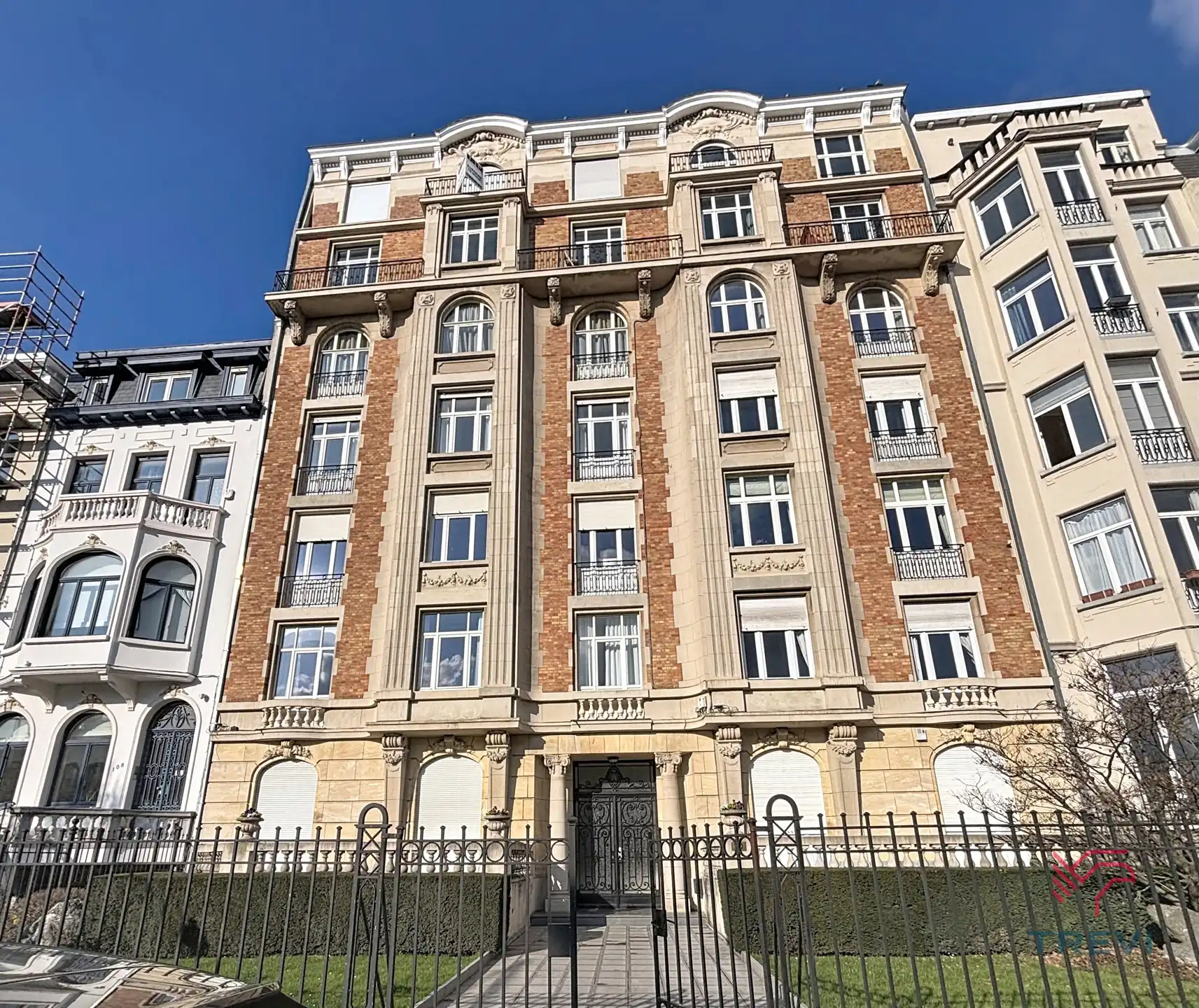 Mooi appartement met 2 slaapkamers + 2 kelders + garagebox  foto 12