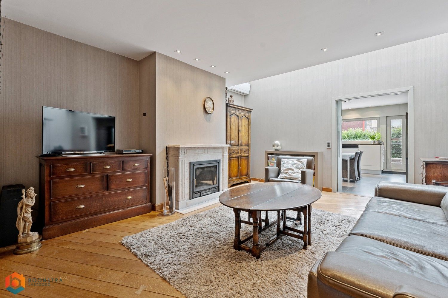 Ruime woning met dubbele praktijkruimte te Boom foto 3