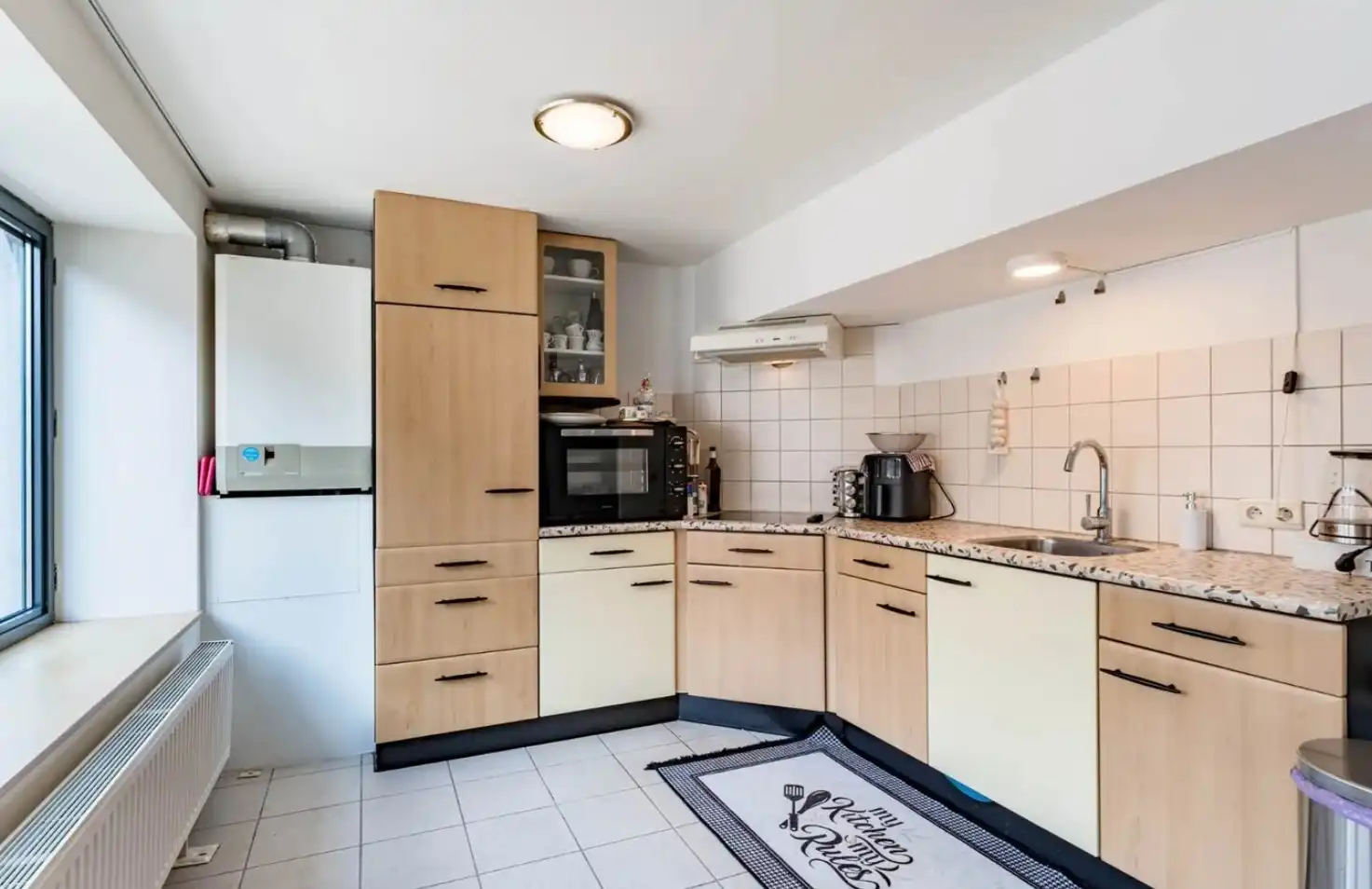 Unieke investeringsopportuniteit in het hart van Maaseik Handelspand + 2 verhuurde appartementen | Centrale ligging | Interessant verhuurpotentieel foto 19