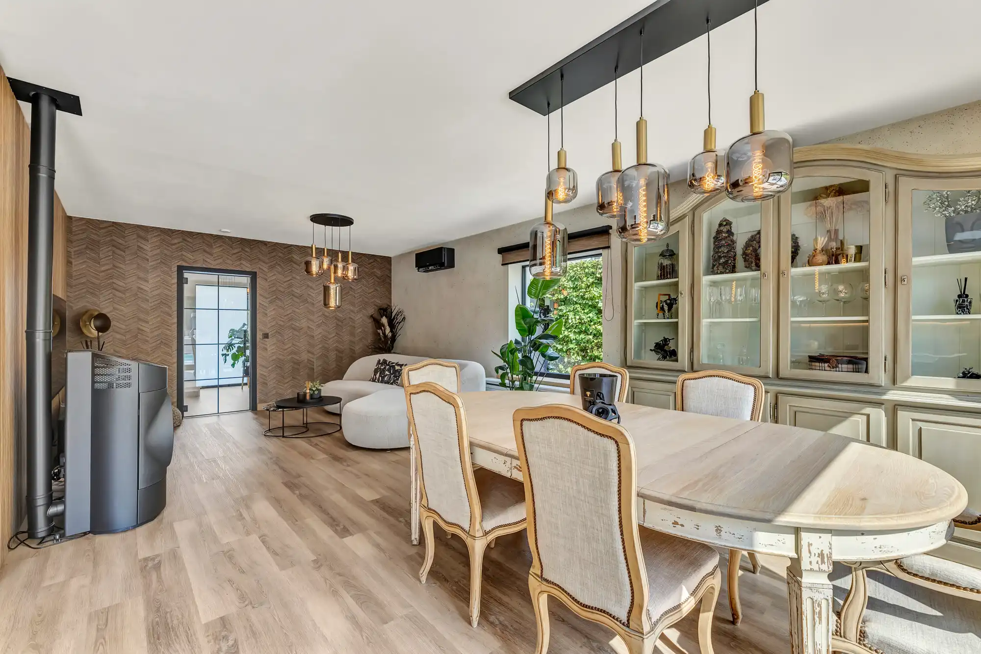 Prachtig, instapklare woning op een rustige locatie foto 9