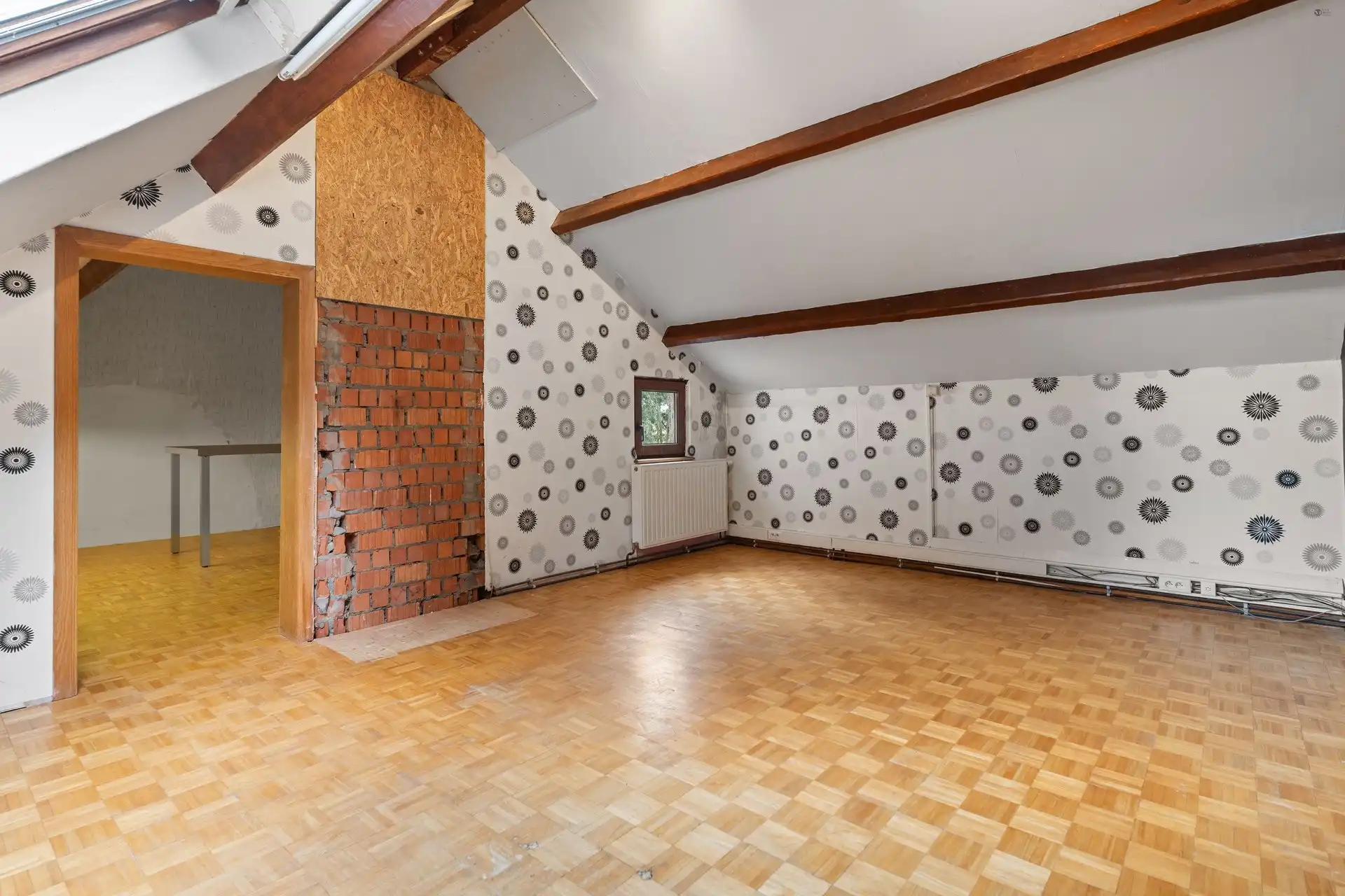 Unieke hoeve met bijgebouw op 19.459 m² grond, verscholen in het groen foto 15