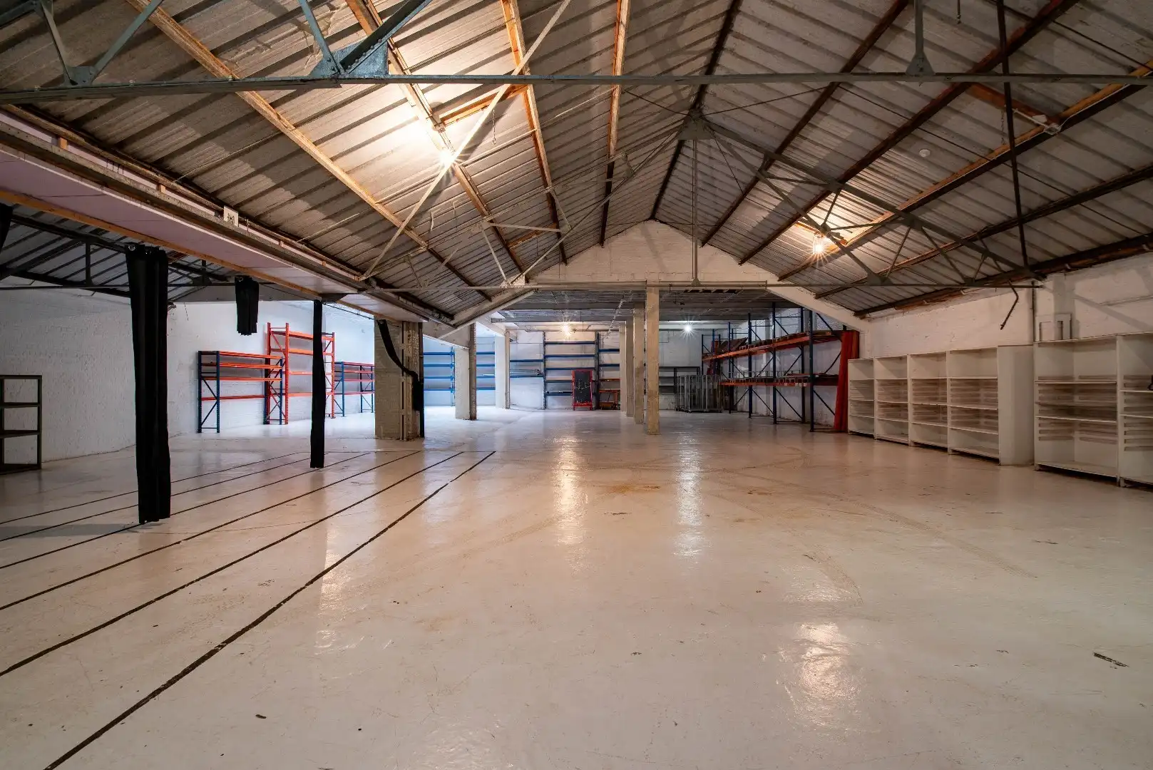 Garage te huur foto 2