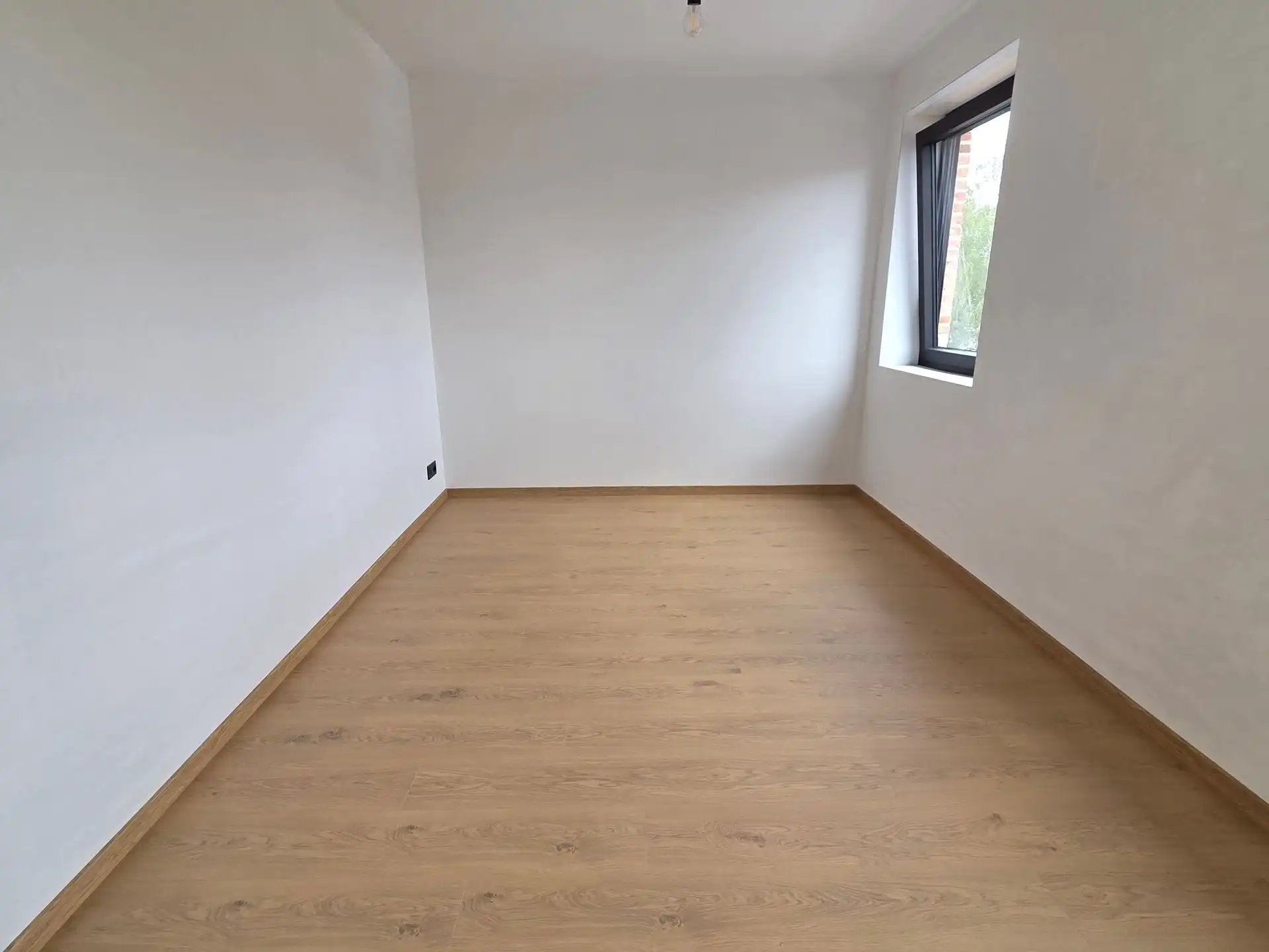 Prachtige, energiezuinige nieuwbouw woning te Keerbergen, gelegen vlakbij het centrum, winkels, scholen en openbaar vervoer.  foto 8