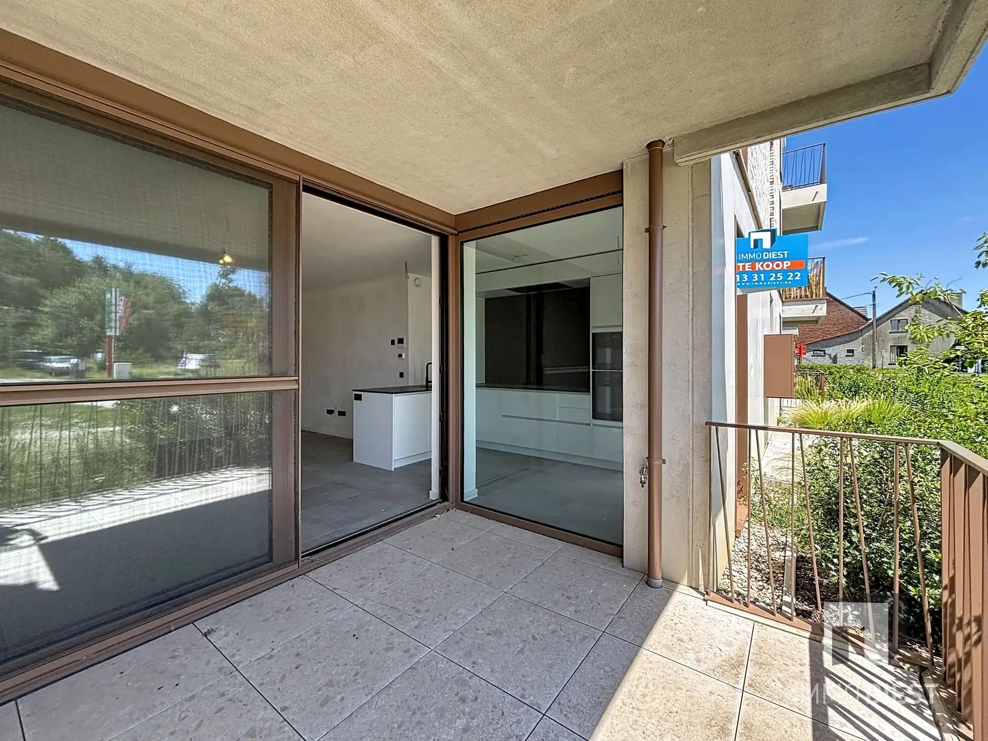 Gelijkvloers appartement met 2 slaapkamers. foto 9