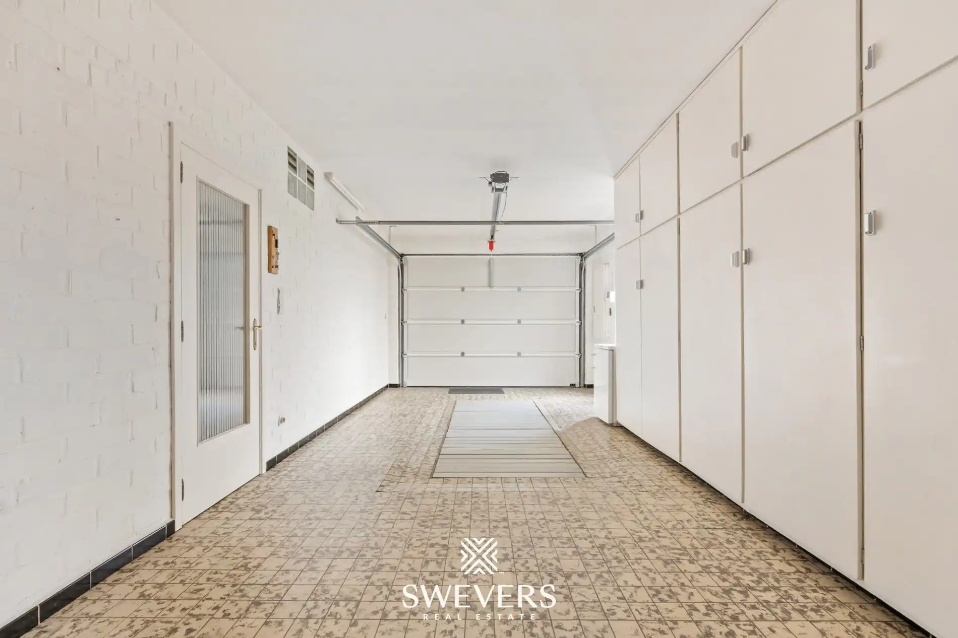 Karaktervolle woning met 3 slaapkamers, met ruimte prachtige tuin en veel potentieel voor een stijlvolle renovatie foto 23