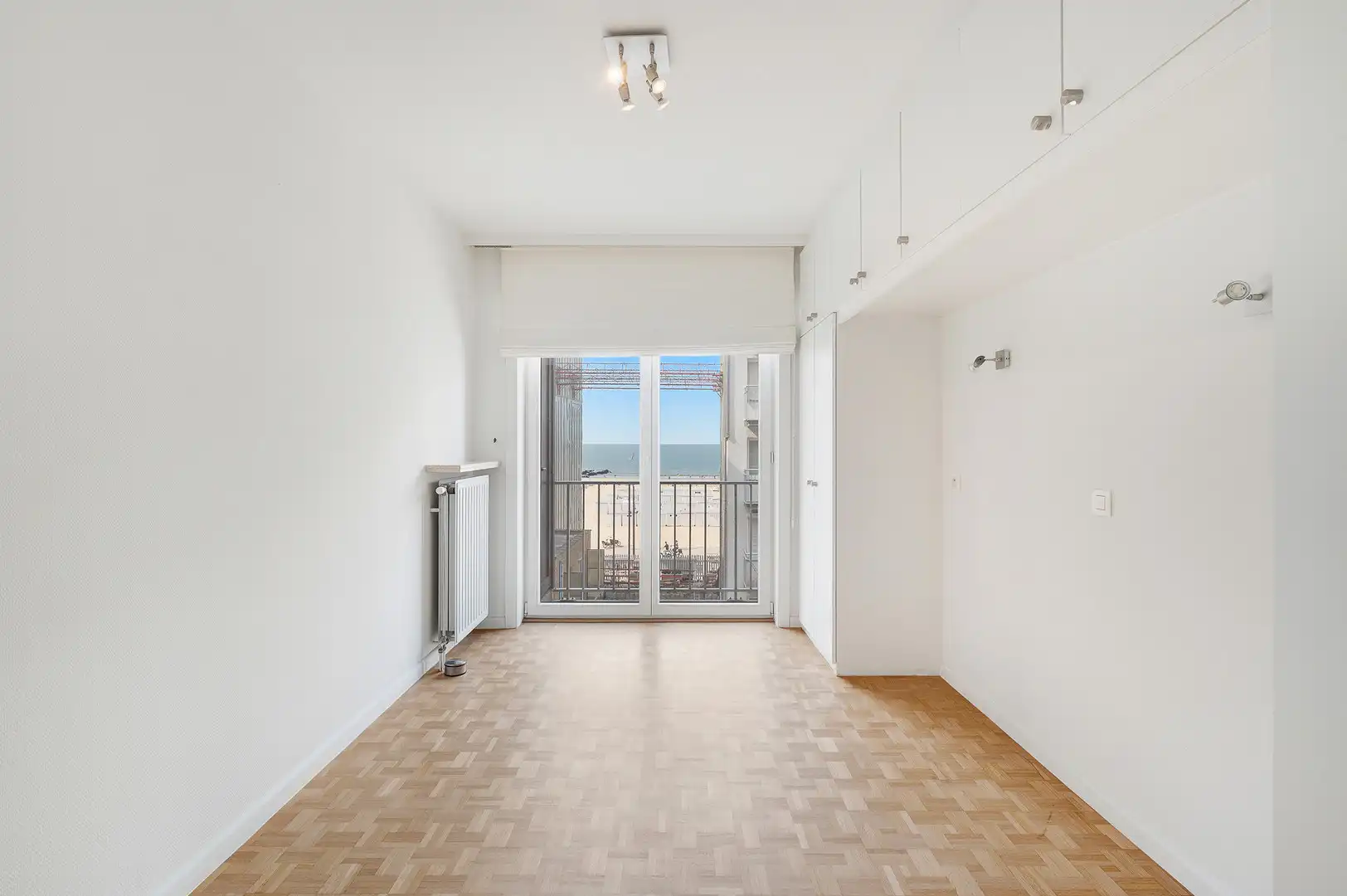 Instapklaar zuidgericht appartement met open zichten over het Zoute. foto 18