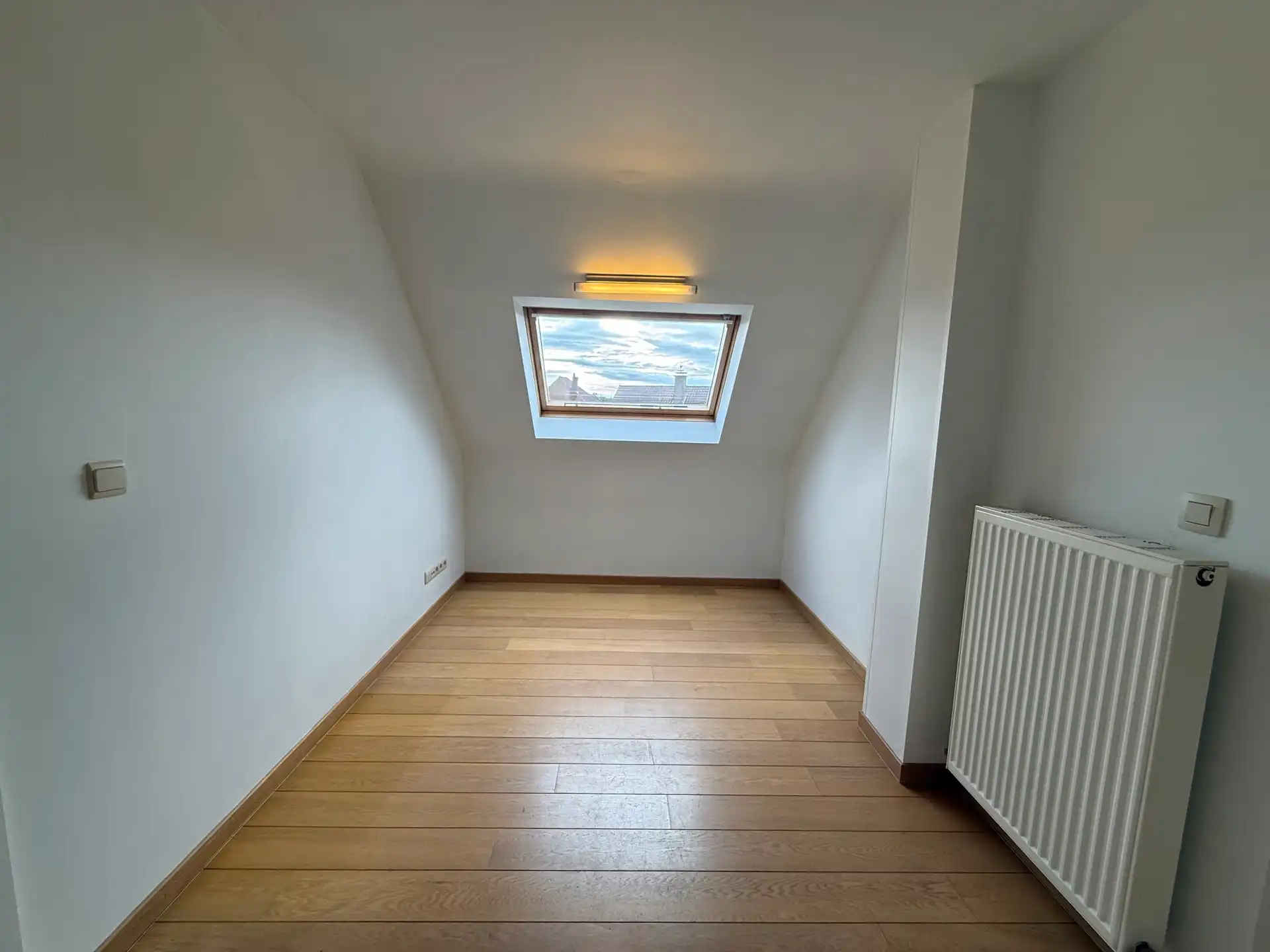 WANZELE - Rustig gelegen Villa met grote tuin. foto 33