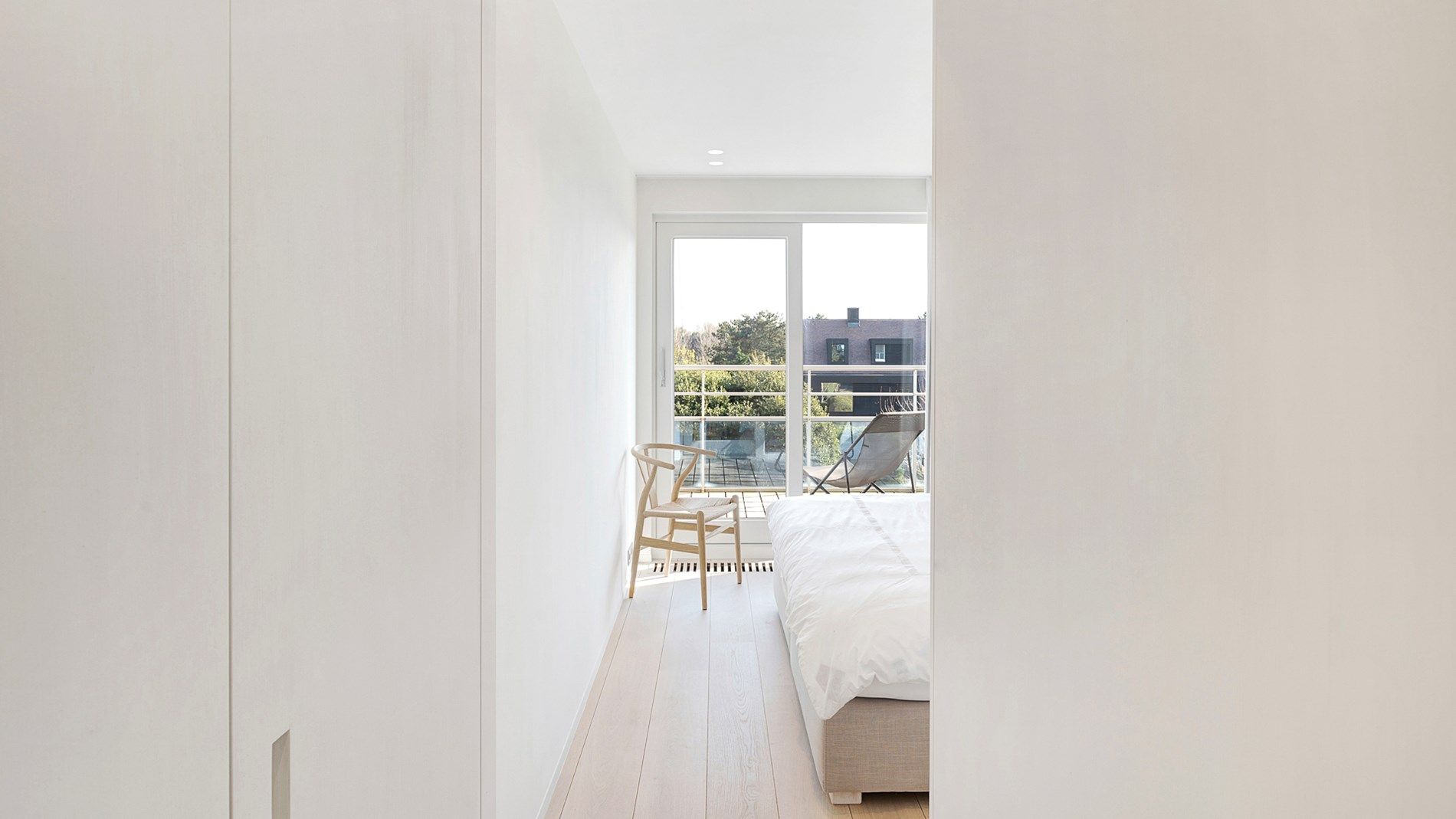 Uitzonderlijk hoekappartement met adembenemend zee-en duinenzicht langs de Wandeldijk in het Zoute foto 16