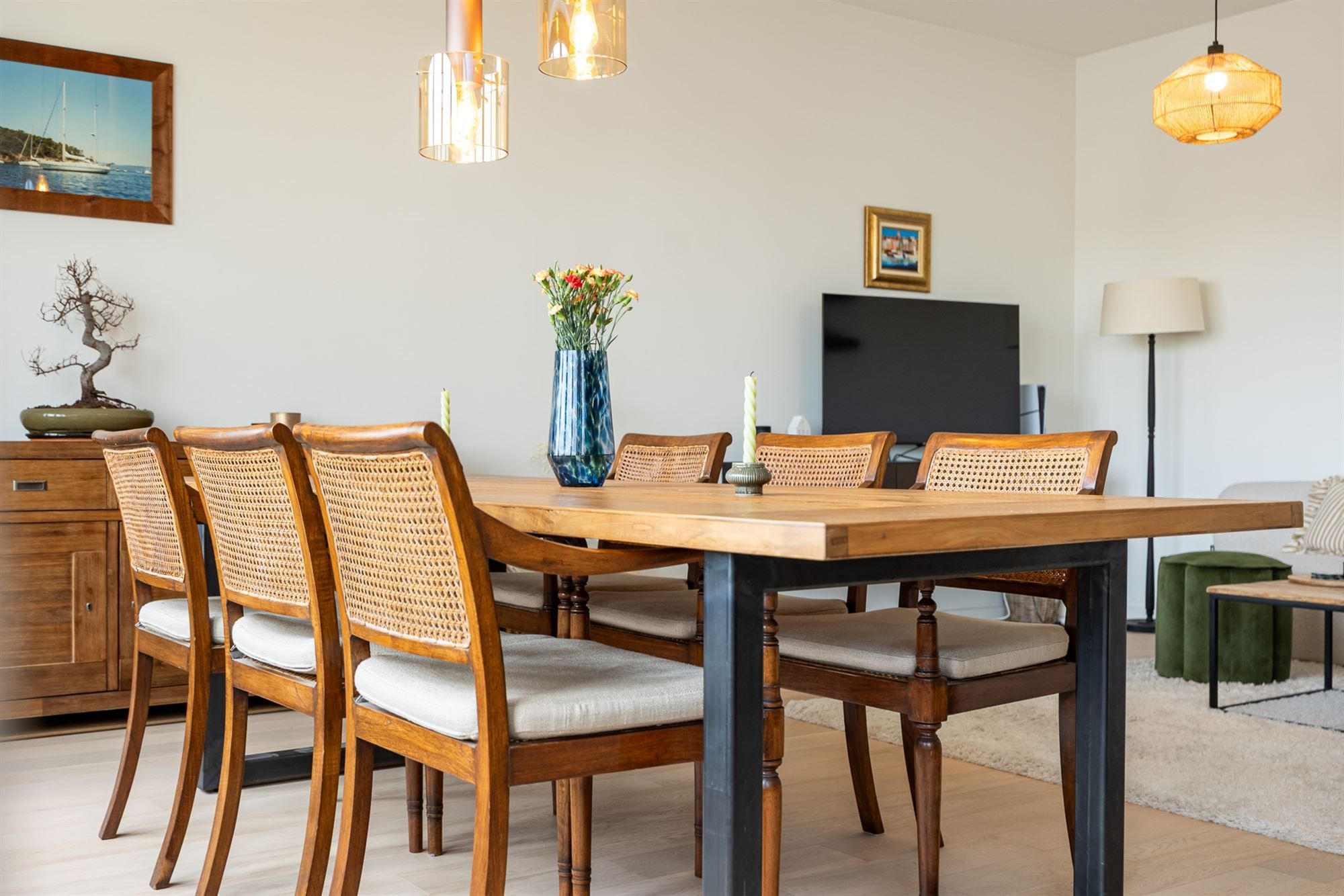 Instapklare gerenoveerd appartement met 2 slpk. en terras foto 14