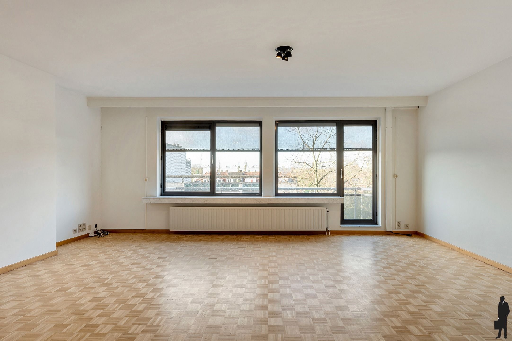Ruim appartement met 3 slaapkamers pal in het centrum van Brasschaat! foto 4