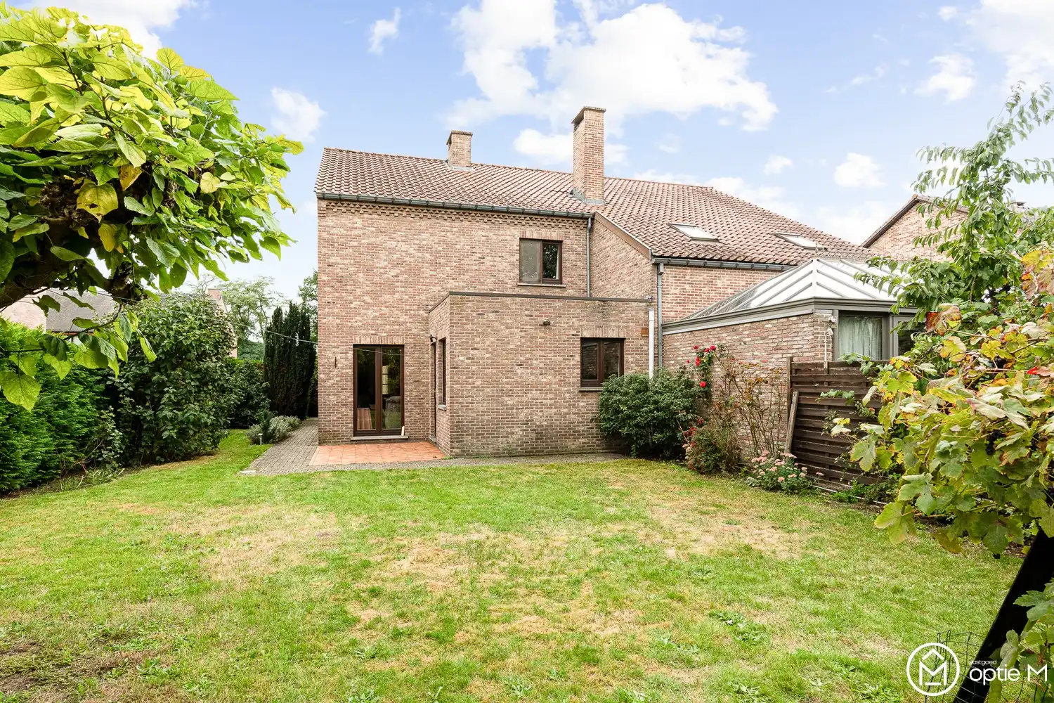 Ruime woning met tuin te koop op een toplocatie in Hasselt foto 26