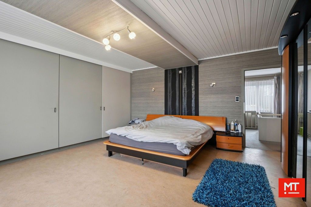 Veelzijdig gebouw bestaande uit handelsruimte, woning en appartement in het centrum van Wervik foto 15