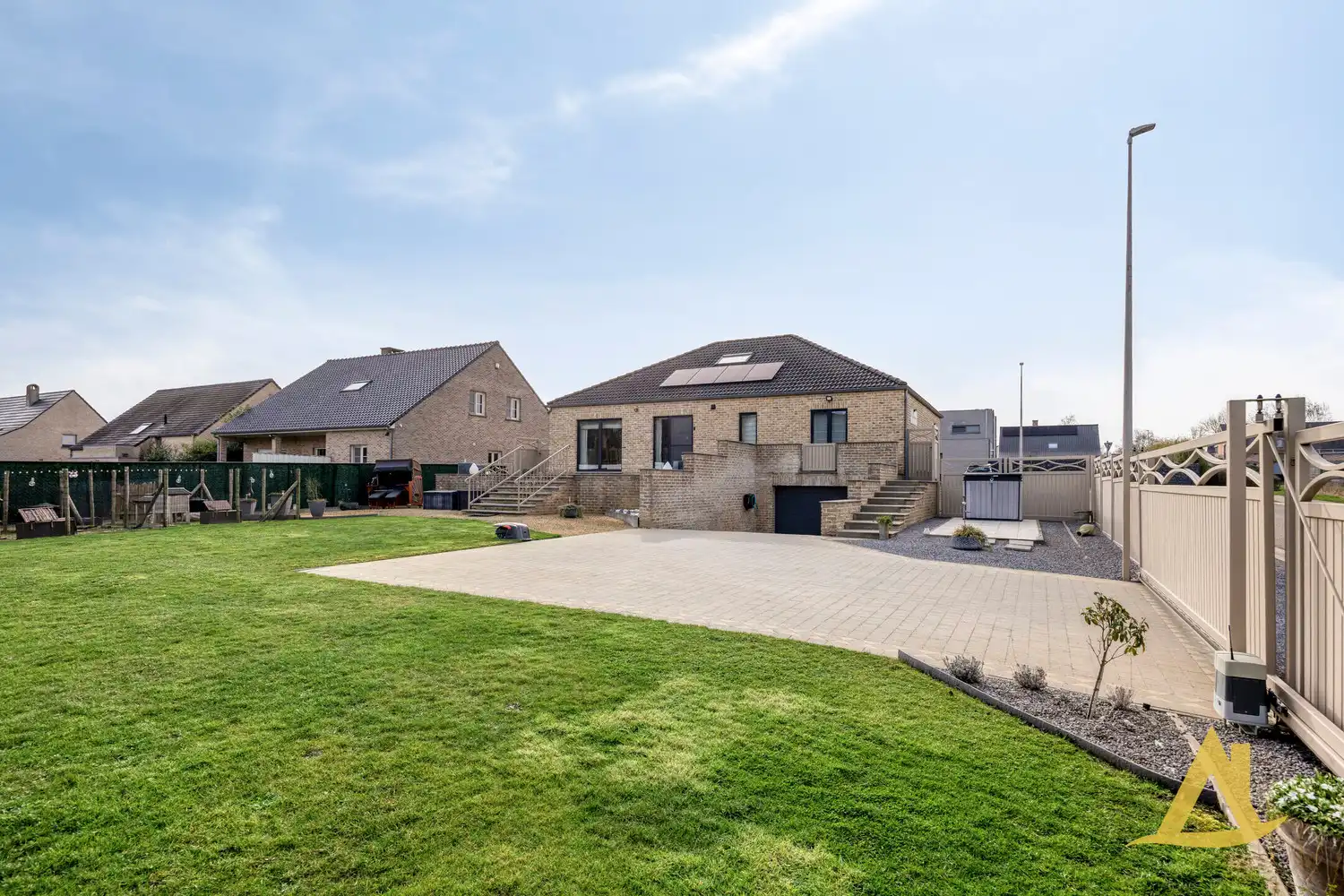 PRACHTIGE WONING IN LANDELIJKE STIJL TE LOKSBERGEN! foto 16