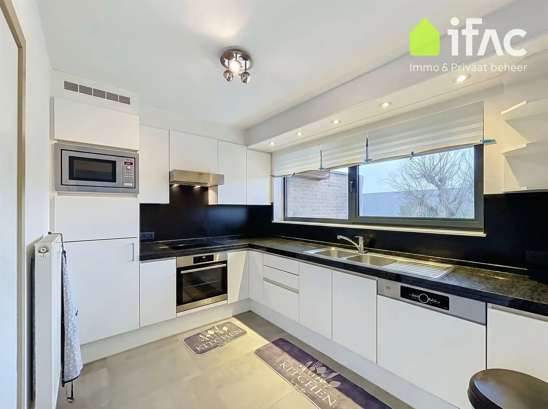 Moderne duplex met 3 slaapkmrs leuk terras en dubbele garage foto 7