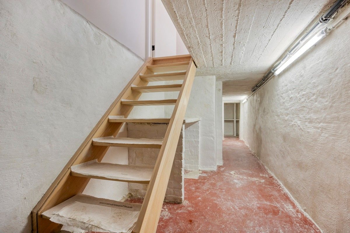 Aantrekkelijke gerenoveerde interbellum burgerwoning met vijf slaapkamers en stadstuin. foto 25