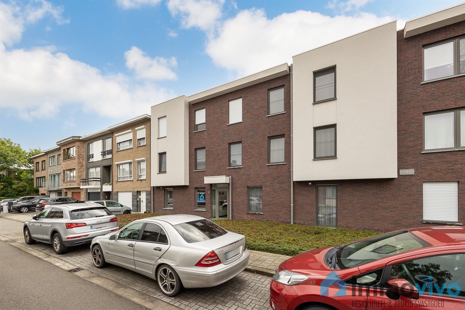 Gelijkvloers 2 slaapkamerappartement (BEN-woning!) met tuin en autostaanplaats. foto 5