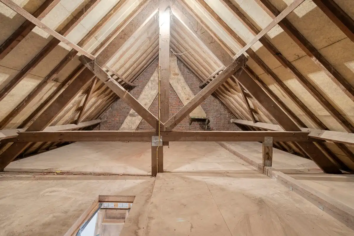 Ruime te renoveren gezinswoning op 588 m² te koop te Heule! foto 19