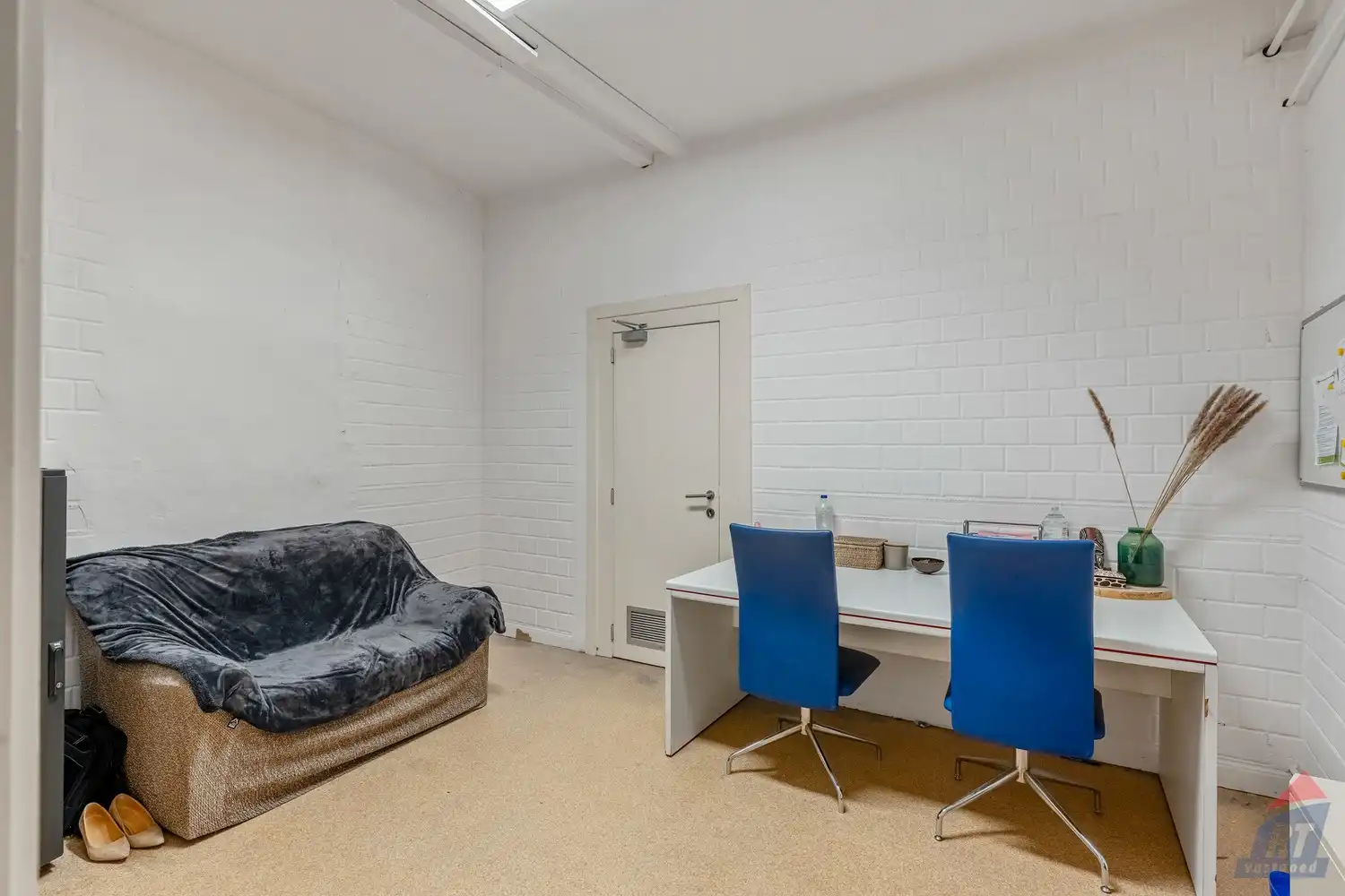 Unieke investeringskans op absolute toplocatie in het hart van Sint-Truiden! foto 4