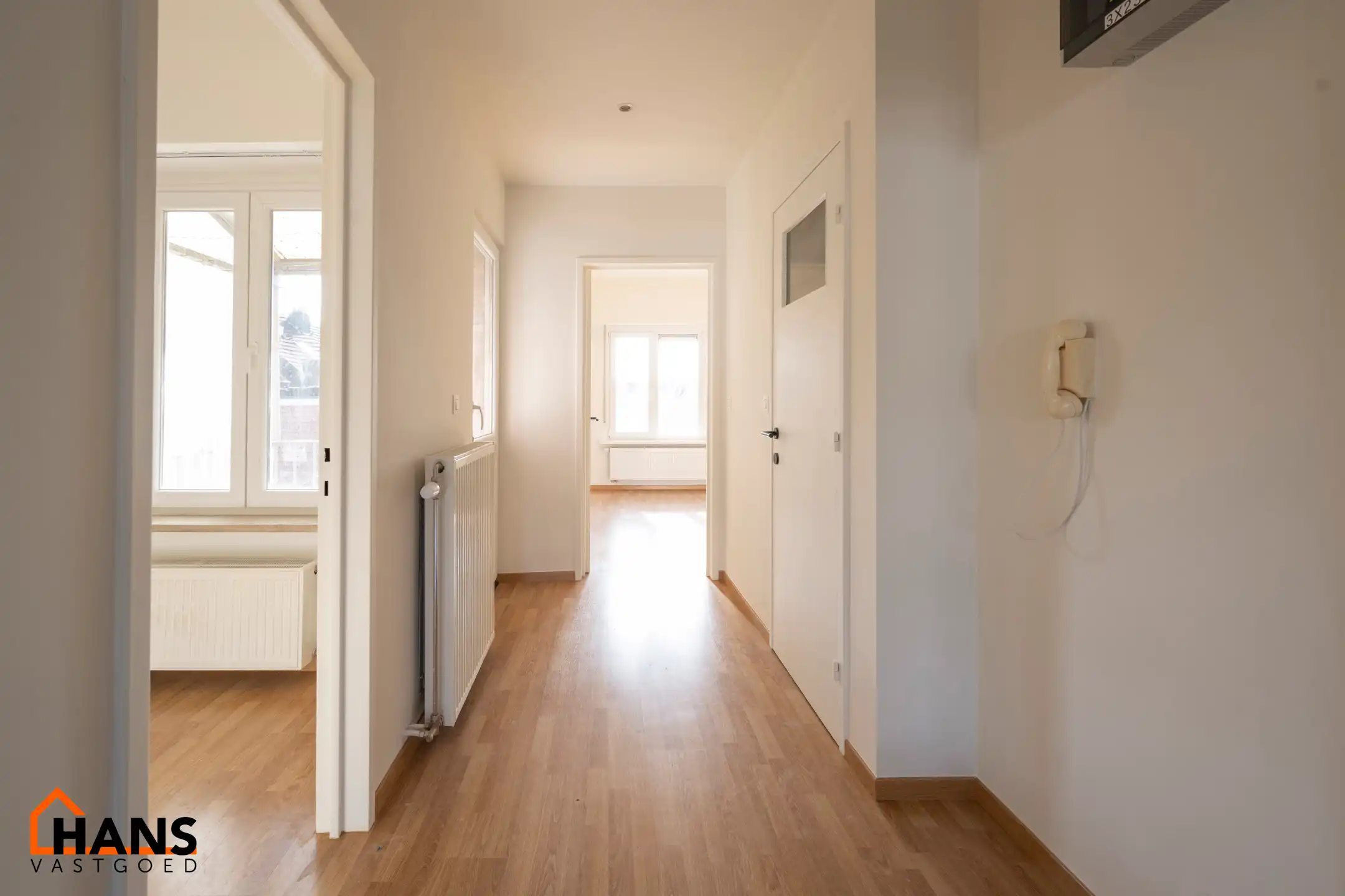 Gerenoveerd appartement met balkon. foto 6