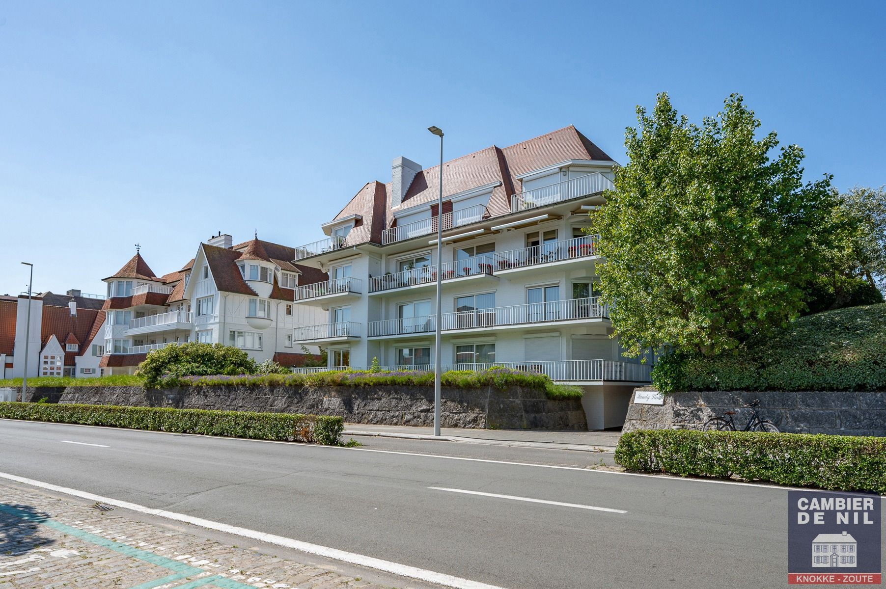 Prachtig hoekappartement met tuin in het Zoute foto 54