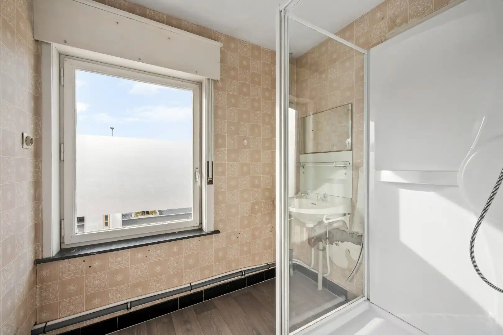 Woning met 4 slaapkamers, tuin en garage in Dadizele-centrum foto 11