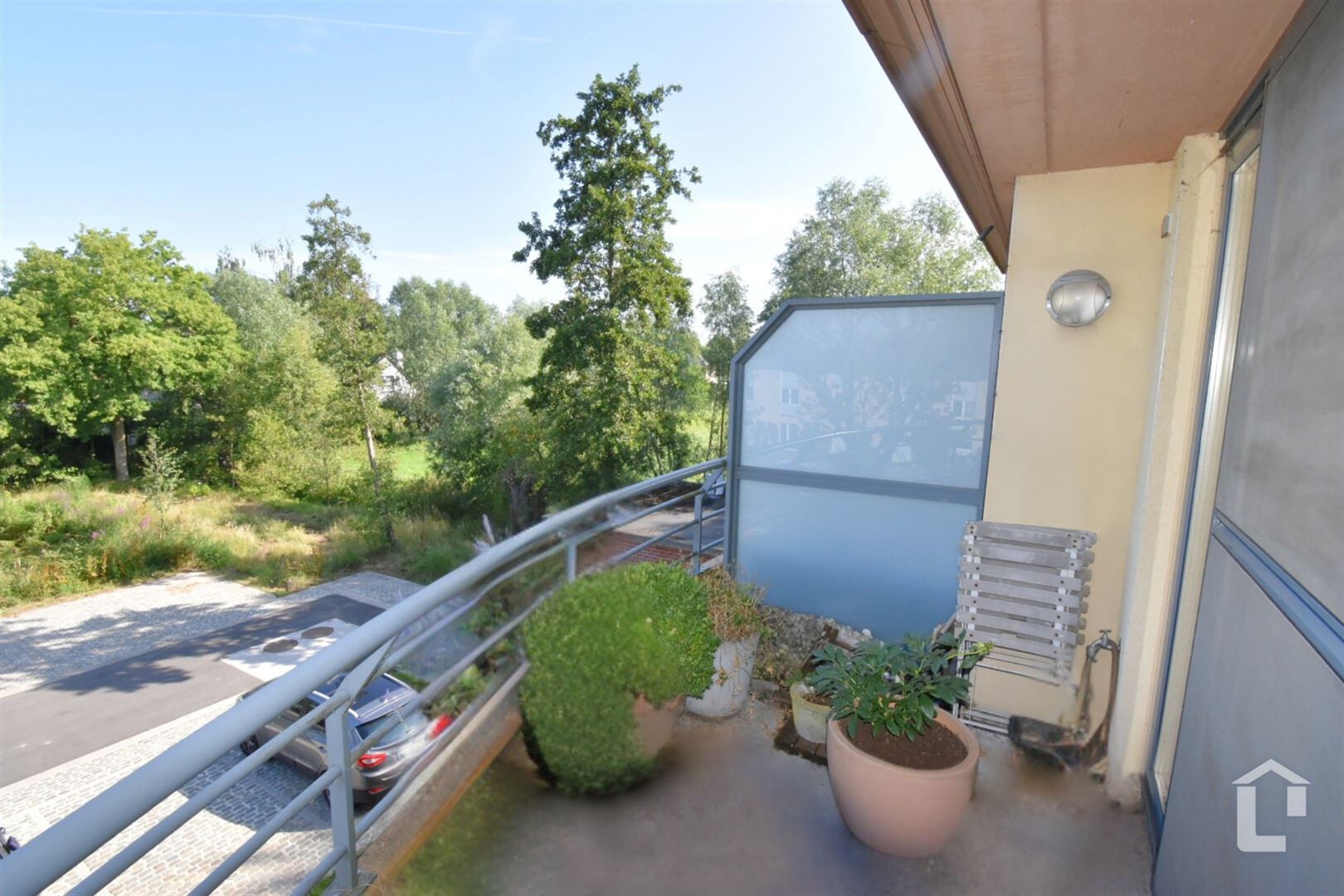 Instapklaar appartement in 't groen in Sint-Martens-Latem foto 4